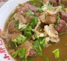 Braised Pork and Steamed Bun