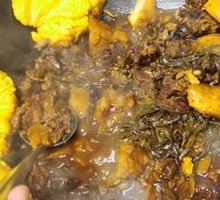 Stewed Pork Ribs in Iron Pot