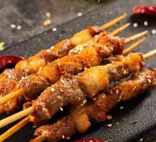 Charcoal-grilled Lamb Skewers