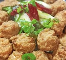 Braised Meatballs in Old Soup