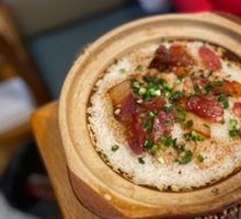 Hong Kong-style腊味煲仔饭