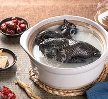 Fish胶 Chicken Soup with Bird's Nest