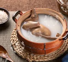Donkey-hide Gelatin, Red Date & Pigeon Soup