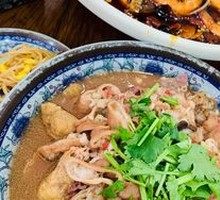 Braised Pork and Steamed Bun