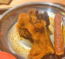 Braised Pig's Feet with Crispy Skin