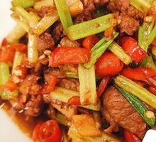 Homestyle Stir-Fried Beef with Bell Peppers