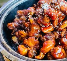 Street Stone Pot Chicken