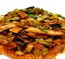 Pickled Vegetable Stewed Pig Intestine