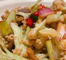 Spicy Stir-Fried Cauliflower