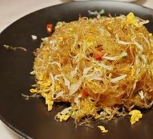 Stir-Fried Seafood with Rice Noodles