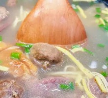 Hand-Beaten Beef Meatball Soup