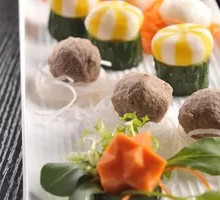 Yellow Jade Four Treasure Meatballs