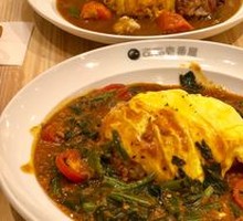 Pork Cartilage Curry Omelette Rice