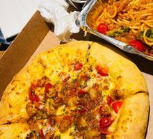 Classic Italian Meat Sauce Pizza