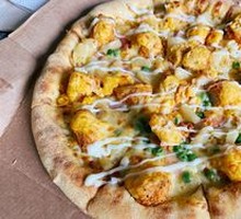 Golden Yolk Chicken Pizza