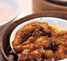 Steamed Chicken Feet with Flavorful Sauce