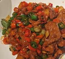 Stir-Fried Beef with Yellow Onion