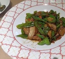 Stir-fried pork with chili