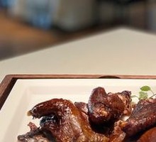 Applewood-smoked Quail with Sauce
