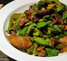 Mao's Stir-Fried Pork with Green Pepper