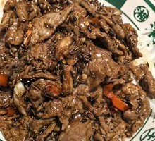 Spicy Chili and Cumin Stir-Fried Beef