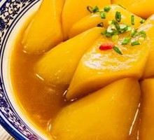 Braised Radish in Abalone Sauce