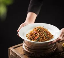 Fried Potato Shreds with Millet and Pork Crumbs