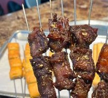 Qu Ji's Big Oil Edge