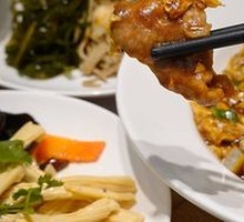 Sour Stir-Fried Egg with Wood Ear Mushrooms