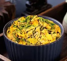 Fragrant Chinese Toon Stir-Fried with Eggs