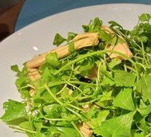 Three-Leaf Fragrant Tofu Skin Salad