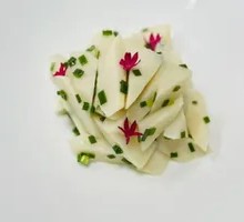 Scallion-Scented Sweet Bamboo Shoots
