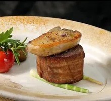 Pan-Seared Foie Gras with Filet Mignon