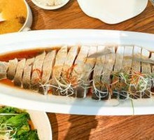 Steamed Seafood Sauce Bream