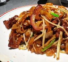 Dry-Fried Beef Rice Noodles
