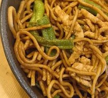 Beijing-style Braised Noodles with Green Beans