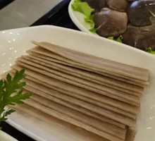 Handmade Sichuan Noodles