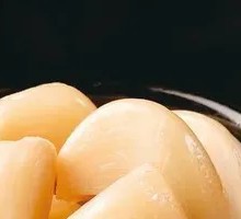 Sweet Pickled Garlic