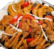 Snail Duck Feet Stew