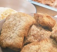 Crispy Skillet Spicy Snail Noodles