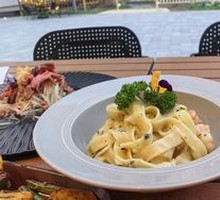 Truffle Cream Seafood Pasta