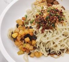 Qishan Sautéed Pork Noodles