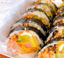 Egg Yolk and Pork Floss Seaweed Rice Roll