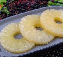 Grilled Pineapple Slices