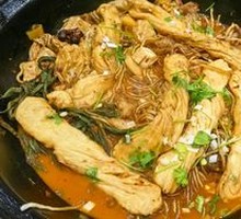Blood-Nourishing Pork Rib Hot Pot
