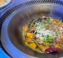 Sturgeon and Pork Rib Pot