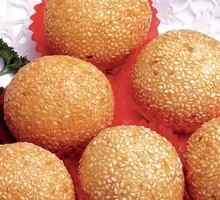 Fried glutinous rice balls