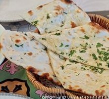 Garlic Roasted Flatbread