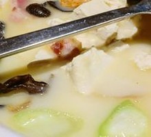 Stoneware Simmered Tofu