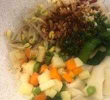 Oil-Poured Hand-Torn Noodles